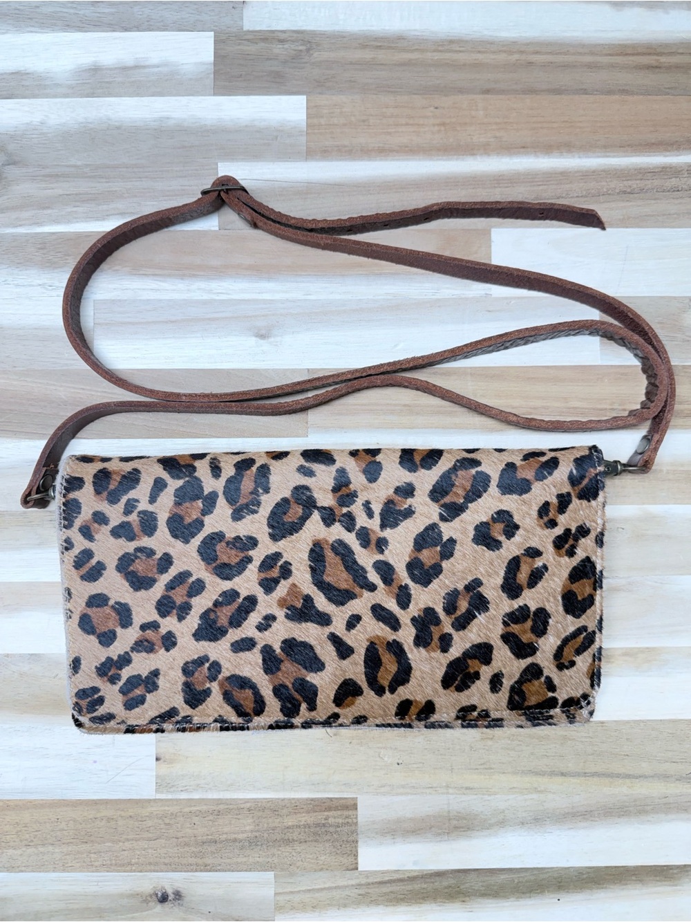 Leopard Print Crossbody Clutch Bag - Brown